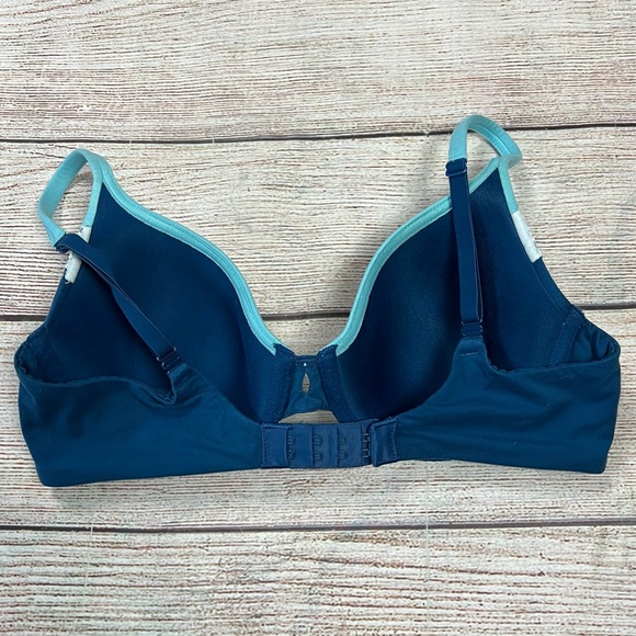 Body by Victoria Lined Perfect Coverage - Picture 2 of 4